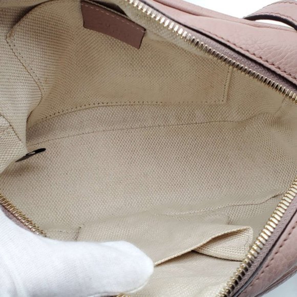 Gucci Disco Soho Camera Leather Crossbody Bag - Picture 13 of 16